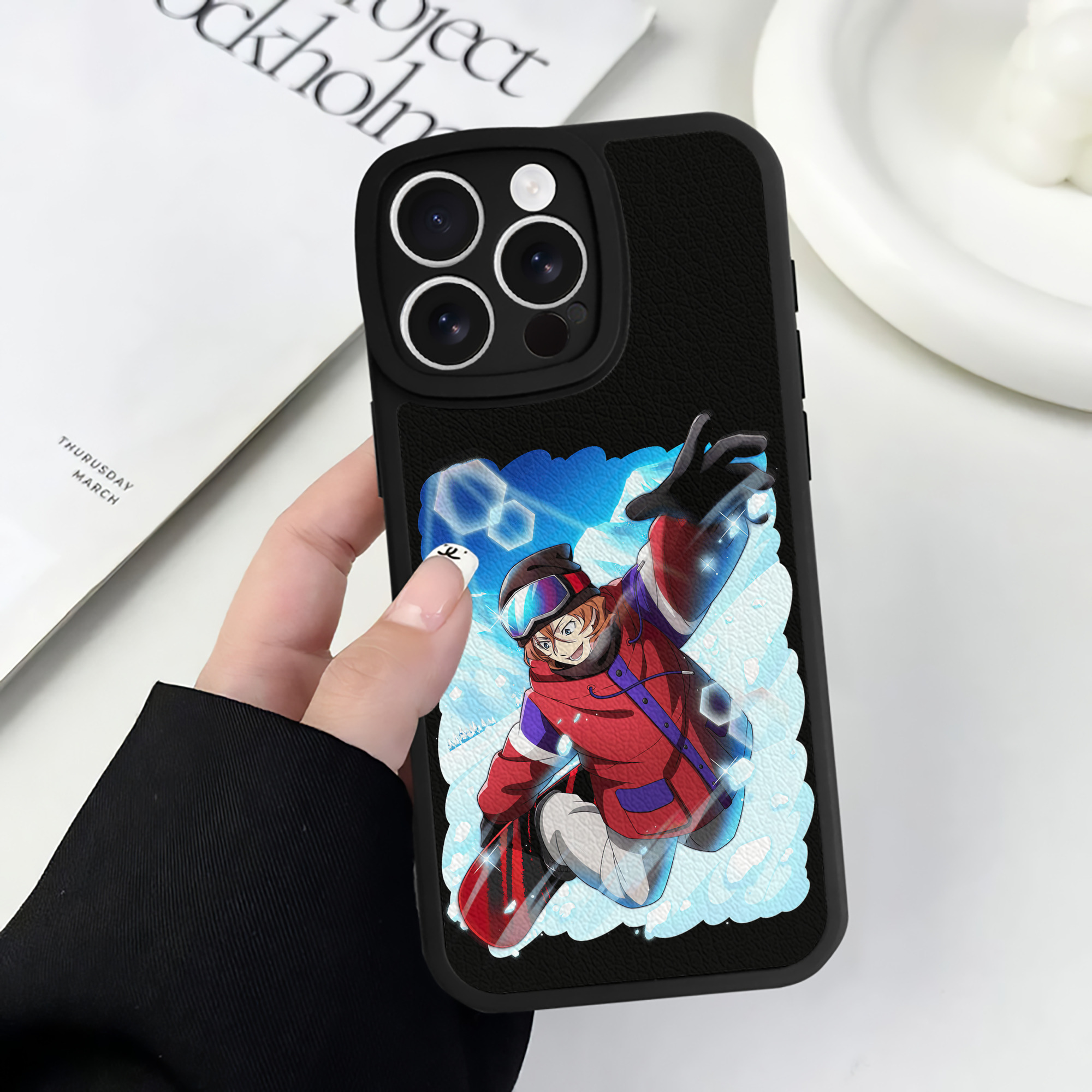 （画像用） 文豪ストレイドッグス Bungo Stray Dogs 【iPhone 16シリーズ対応】シリコンスマホケース（レザー調） 材質：シリコン